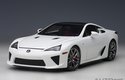 Lexus LFA - Whitest White/carbon Black (AUTOart) 1/18