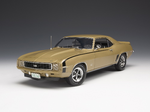 1969 Chevy Camaro RS/SS - Olympic Gold (Highway 61) 1/18