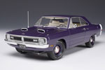 1970 Dodge Dart Swinger 340 - Plum Crazy (Highway 61) 1/18