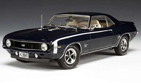 1969 Chevy Camaro SS - Dusk Blue (Highway 61) 1/18