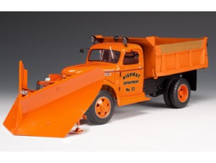 1946 GMC Snow Plow - DOT Orange (Highway 61) 1/16