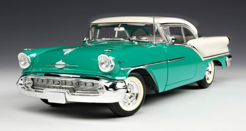 1957 Oldsmobile Super 88 - Jade Green/White (Highway 61) 1/18