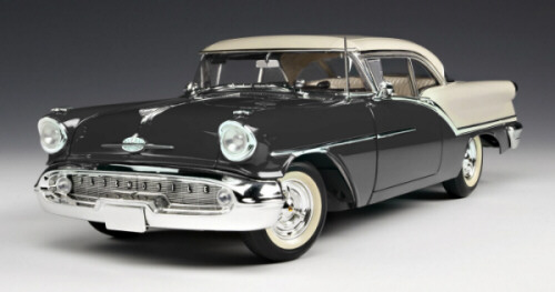 1957 Oldsmobile Super 88 - Black & White (Highway 61) 1/18