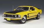 1969 Ford Boss 302 Mustang - Bright Yellow (Highway 61) 1/18