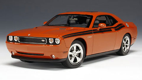 Dodge Challenger R/T Hemi - Orange (Highway 61) 1/18