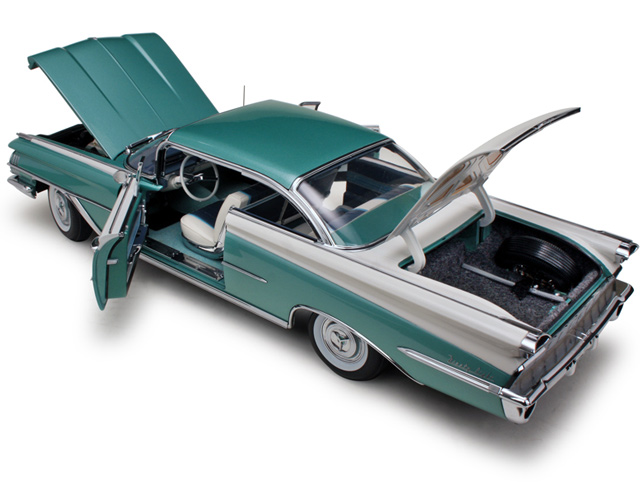 1959 Olds 98 Hardtop - Emerald Mist Poly/White (SunStar Platinum 5241) 1/18