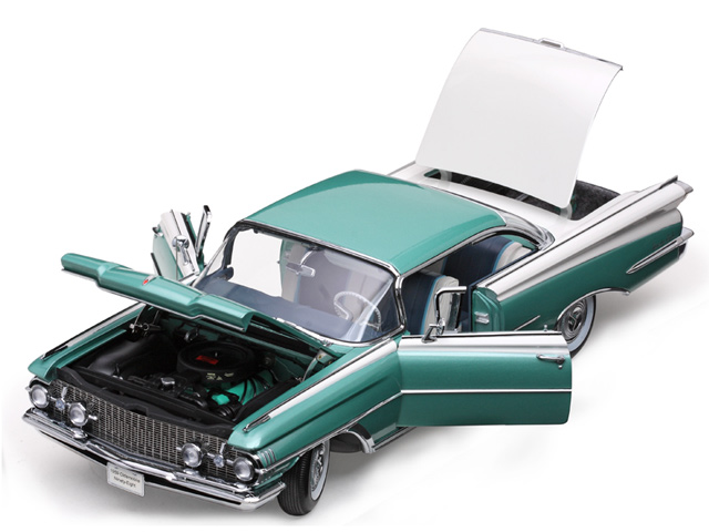 1959 Olds 98 Hardtop - Emerald Mist Poly/White (SunStar Platinum 5241) 1/18