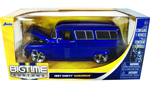 1957 Chevy Suburban - Blue (DUB City) 1/24