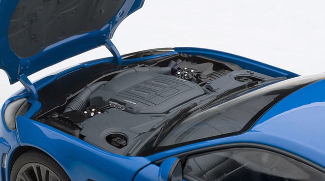 Jaguar XKR-S (French Racing Blue) 1/18 73641