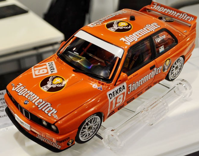 1992 BMW M3 (E30) DTM "Jgermeister" Armin Hahne #19 (AUTOart) 1/18